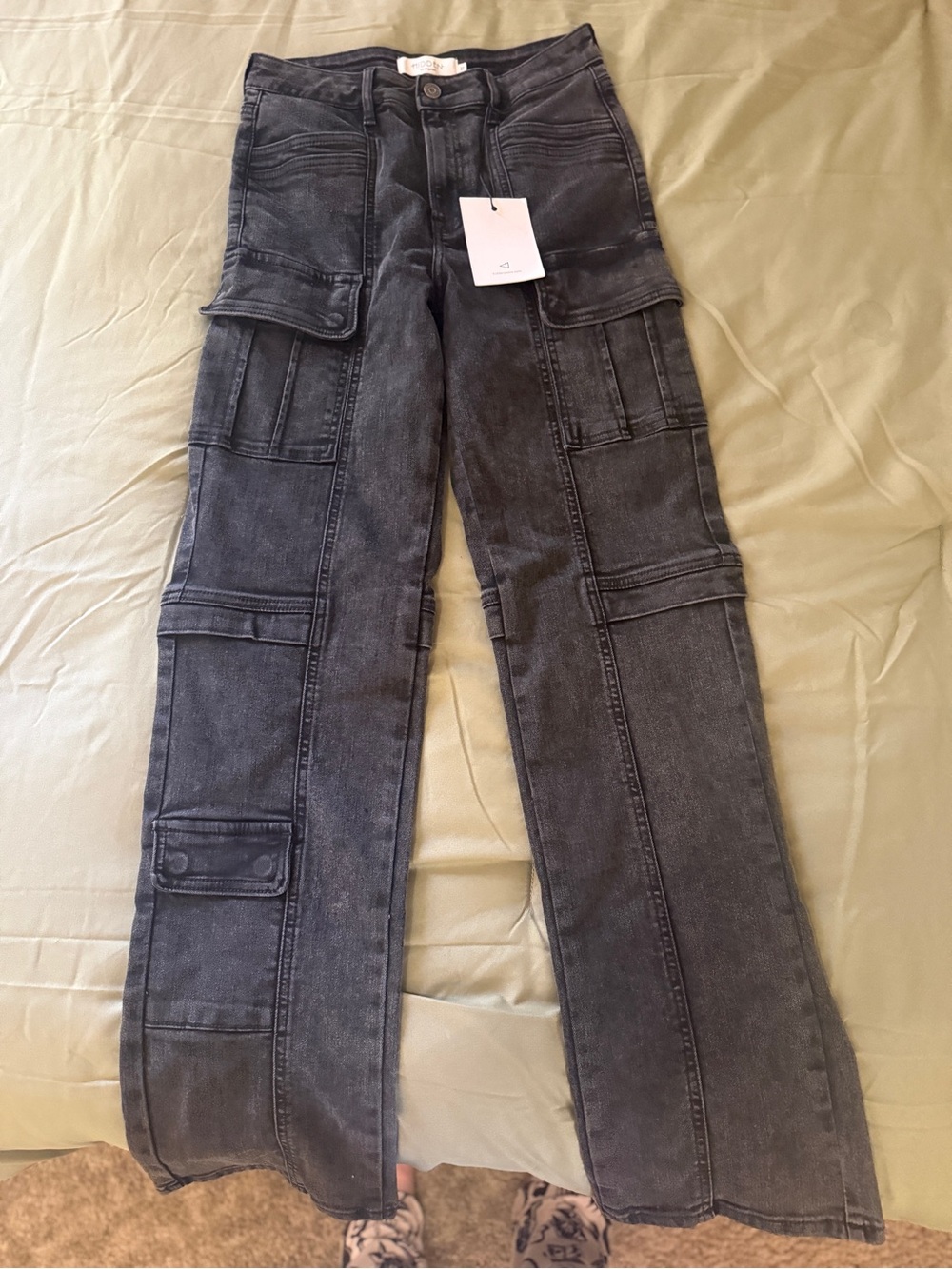 NWT Hidden Tracey High Rise Straight 27